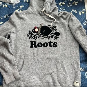 Grey roots sweater